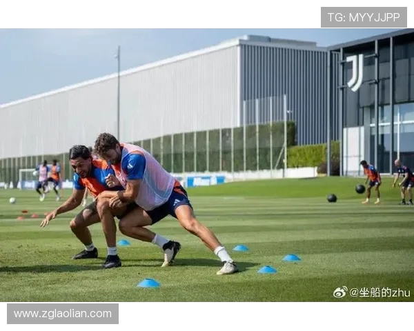 足球训练中的力量与速度平衡提升