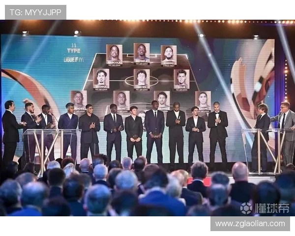 法甲历届最佳教练获奖名单与执教能力分析