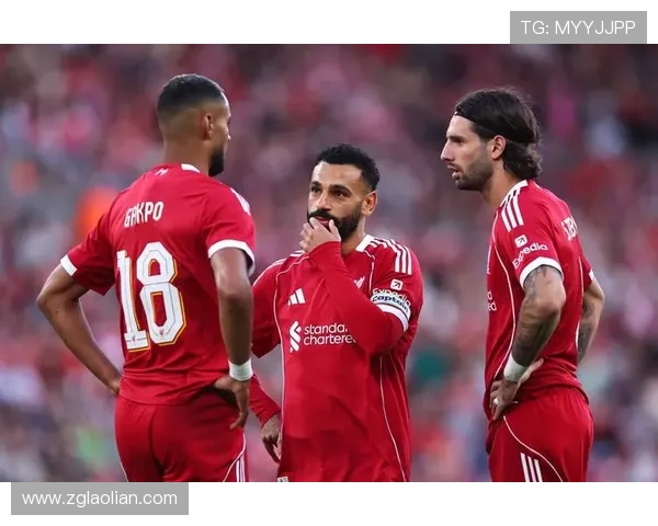 英超联赛中哪支球队的队服设计最具特色与美感