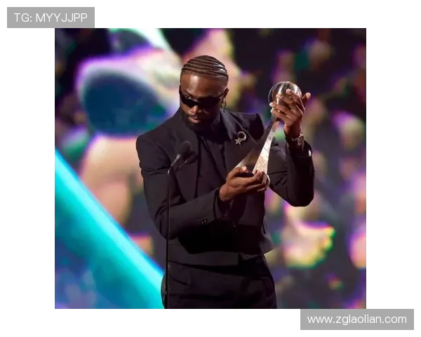 杰伦布朗谈MVP讨论被忽视表示不惊讶并质疑评判标准